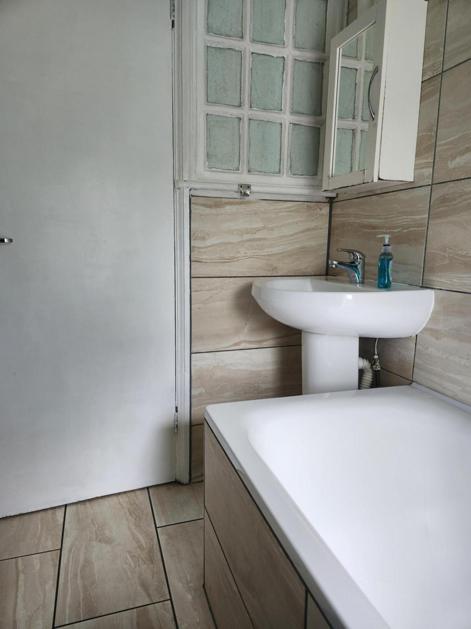 Flat With Work Station, Monitor, Smart Tv & Netflix Apartment Londra Exterior foto